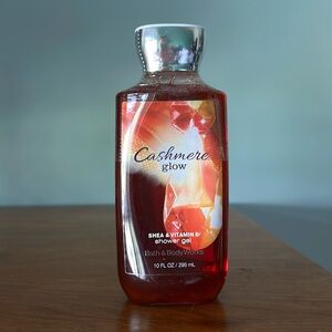 🌟 Bath & Body Works Cashmere Glow Body Wash – Retired Scent 🌟